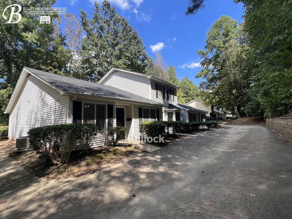 2 Bedroom Rental – 1555-A Oakpointe Dr, Marietta, GA, 30008